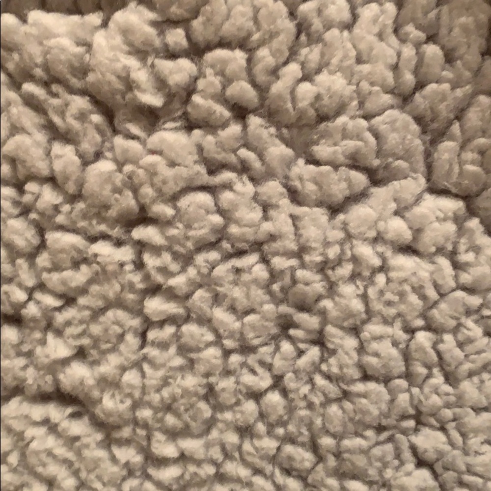 Vest - Picture 3 of 5